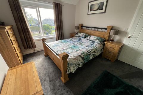 3 bedroom semi-detached house to rent, Grange Road, Shilbottle