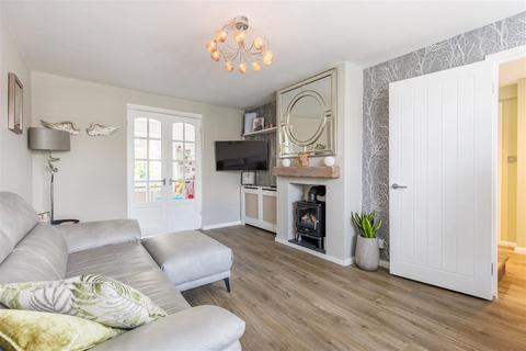6 Beaconfield Way, Epping, CM16 5BA