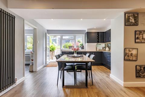 6 Beaconfield Way, Epping, CM16 5BA