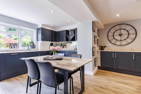 6 Beaconfield Way, Epping, CM16 5BA