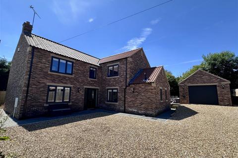 4 bedroom detached house for sale, Pickering Road, Thornton-Le-Dale YO18