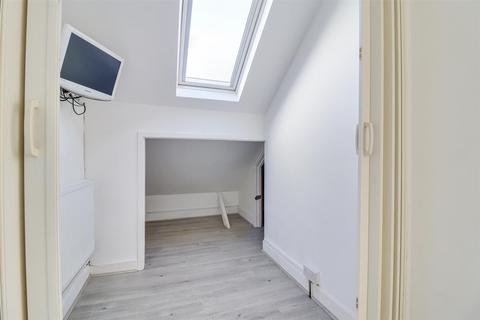 1 bedroom apartment for sale, Fairfax Drive, Southend-on-sea, SS0