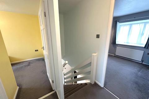 83 Dore Close, Northampton, NN3 8NJ