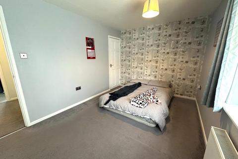 83 Dore Close, Northampton, NN3 8NJ