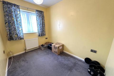 83 Dore Close, Northampton, NN3 8NJ