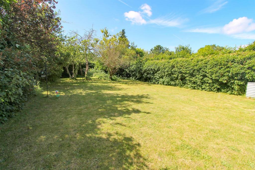 Garden b-2.jpg