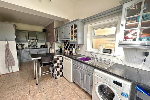 84 Bethania Road, Upper Tumble, Llanelli, SA14 6ED