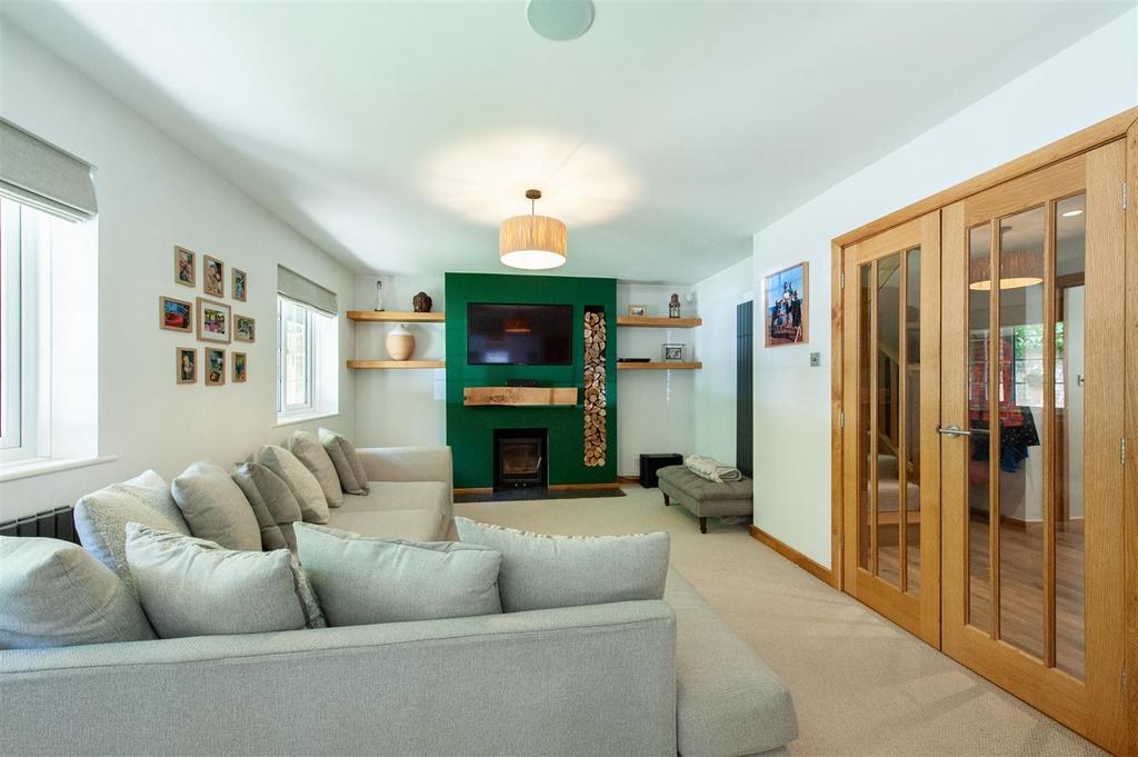 Living Room..jpg