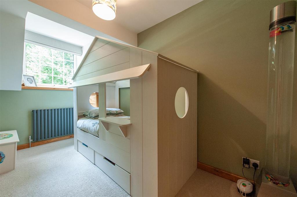 Bedroom 2.jpg