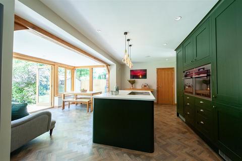 1 Central Lodge, Wrotham, Sevenoaks, TN15 7JW