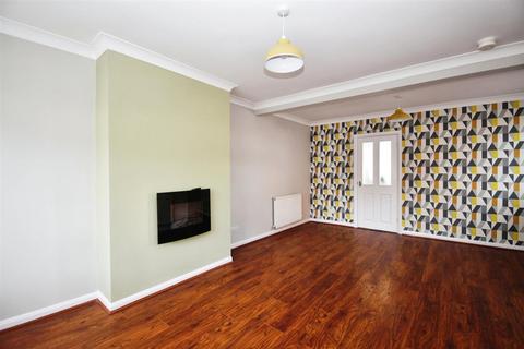 2 bedroom end of terrace house for sale, Danube Road, Hull