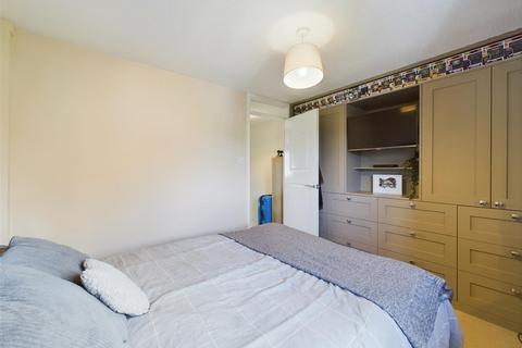 30 Guernsey Close, Crawley, RH11 9QS