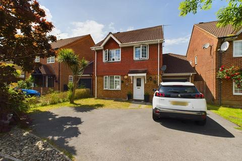 4 bedroom detached house for sale, Campbell Road, Maidenbower RH10