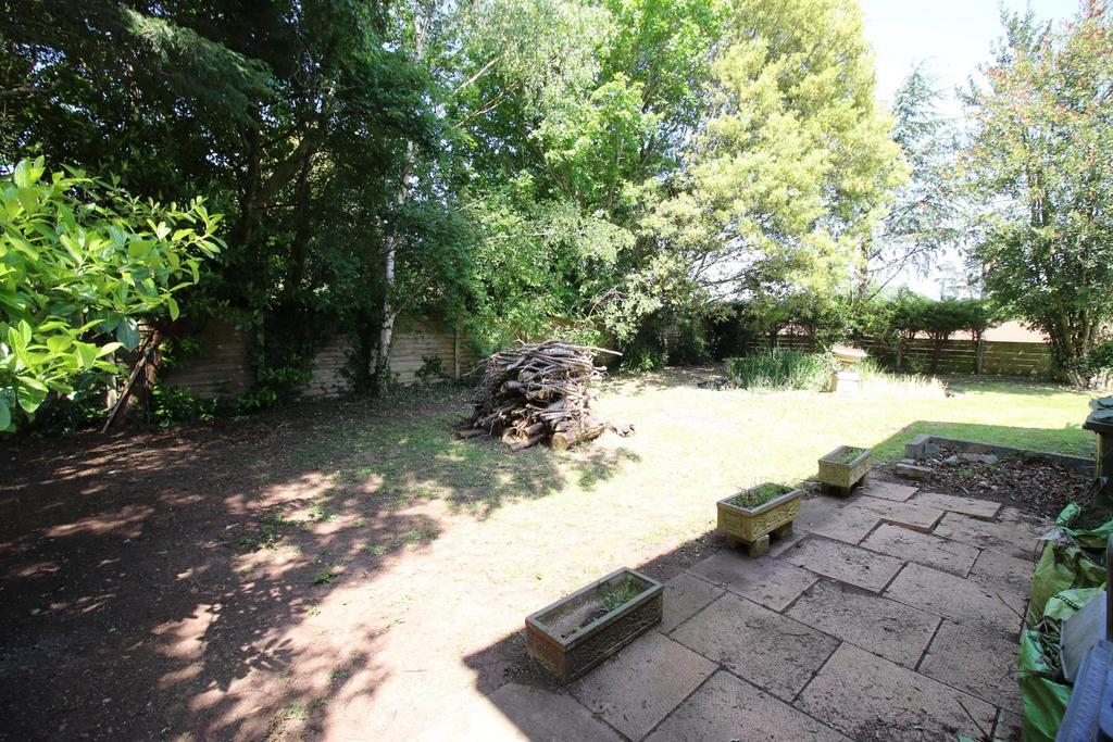13 - corner garden.JPG
