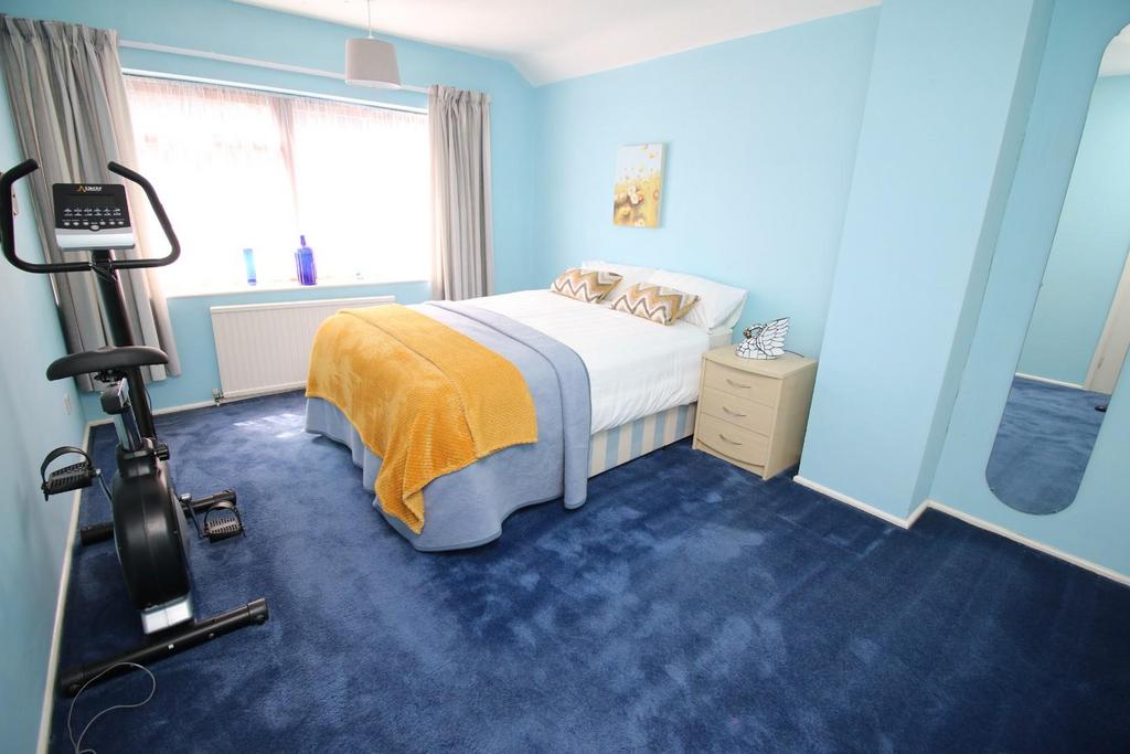 8 - bed 1.JPG