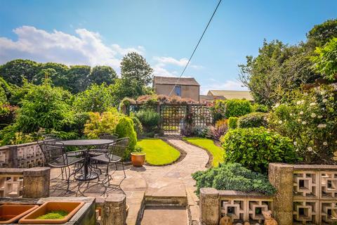 89 Lightcliffe Road, Brighouse, HD6 2HH