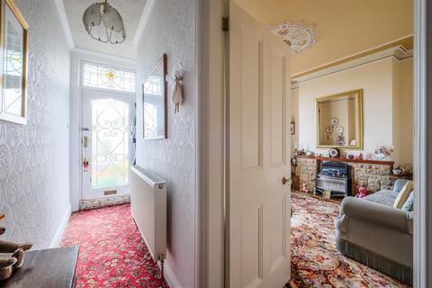 89 Lightcliffe Road, Brighouse, HD6 2HH