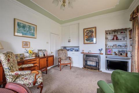 89 Lightcliffe Road, Brighouse, HD6 2HH