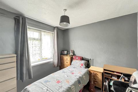 37 Allington Drive, Barrs Court, Bristol, BS30 7AS