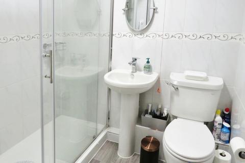 2 bedroom flat for sale, The Orchard, Brandon IP27