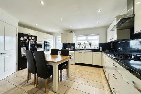 936 Hessle Road, Hull, HU4 7AL