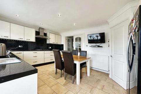 936 Hessle Road, Hull, HU4 7AL