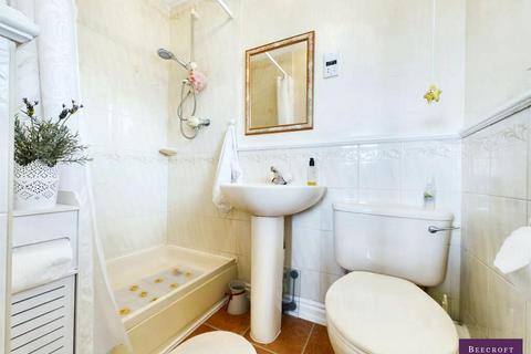 15 Burtop Croft, Hemingfield, Barnsley, S73 0QR