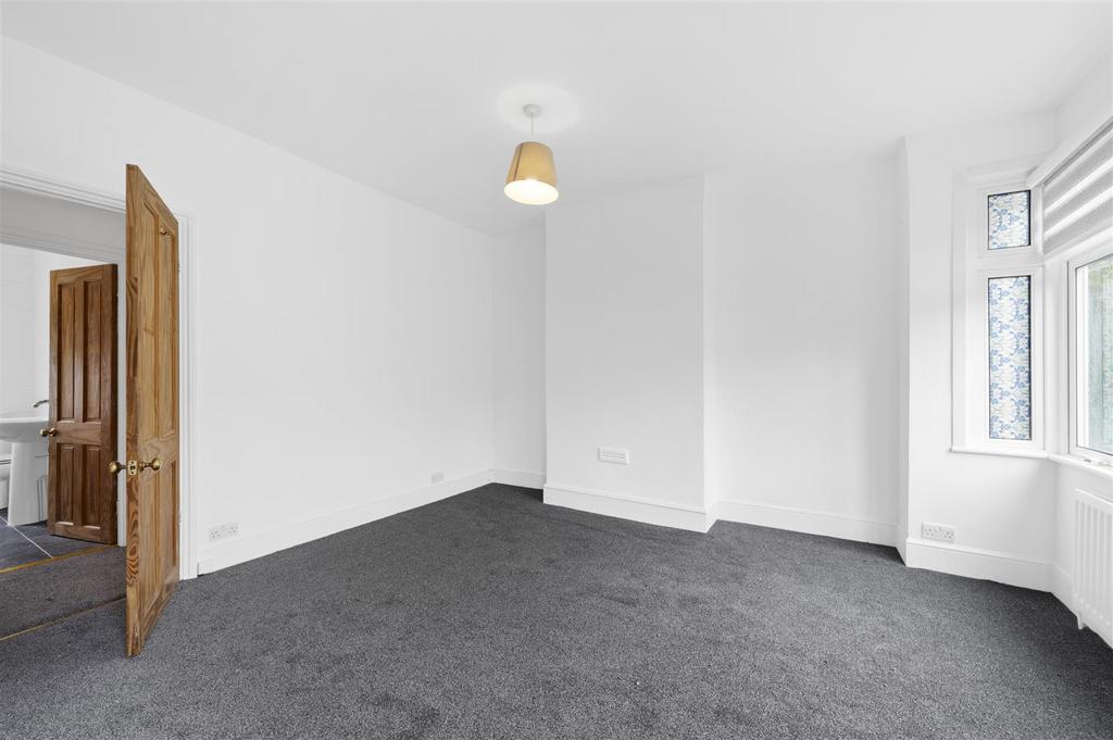 16 Gore Road,12.jpg