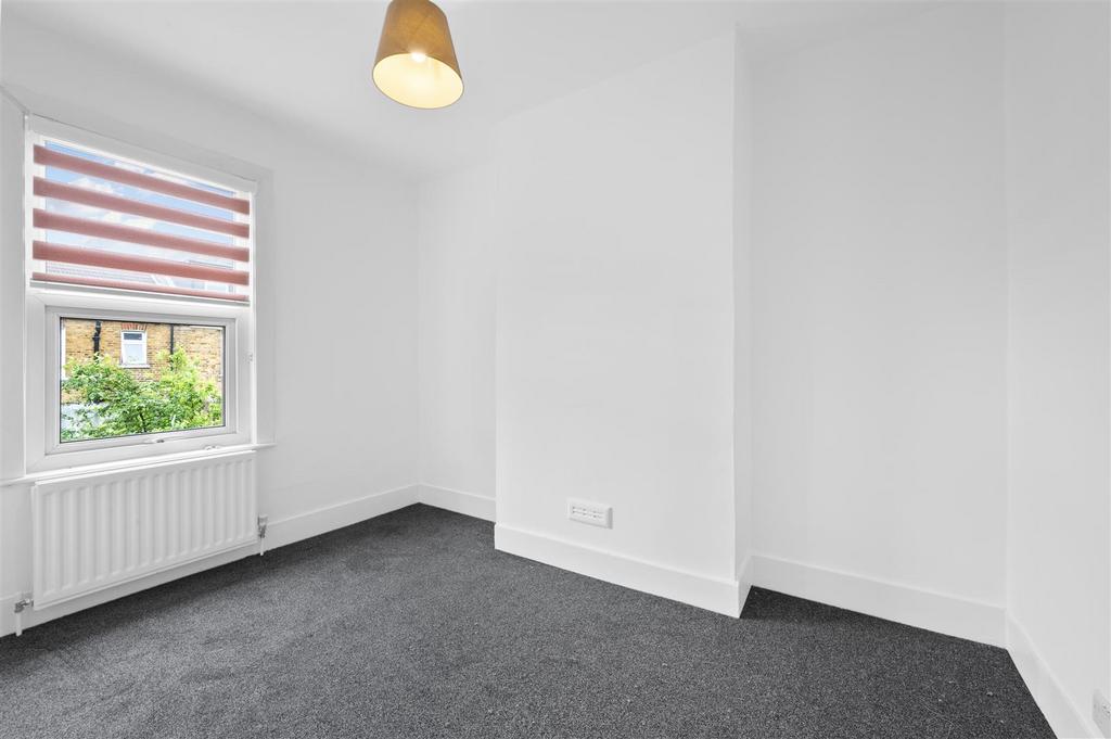 16 Gore Road,9.jpg