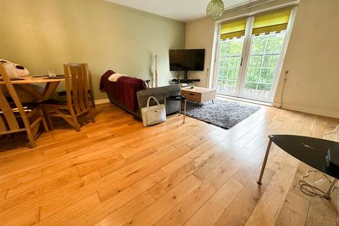 2 bedroom apartment to rent, Sycamore Court, Oughtibridge, S35