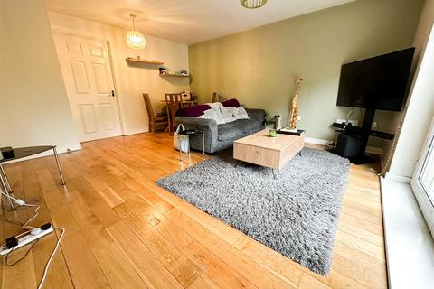 2 bedroom apartment to rent, Sycamore Court, Oughtibridge, S35