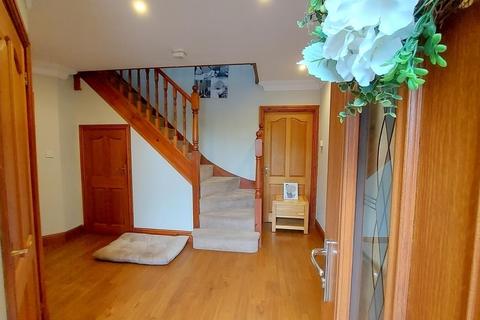 5 bedroom detached house for sale, Cwrt Coed Parc, Maesteg