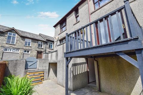 3 bedroom detached house for sale, The Square, Blaenau Ffestiniog