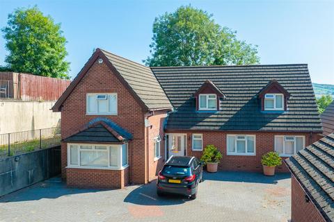 4 bedroom detached house for sale, Bryn Derwen, Energlyn, Caerphilly