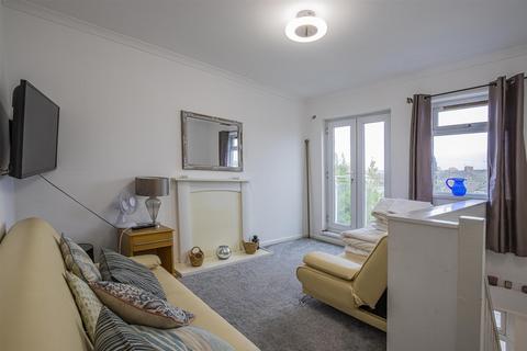1 bedroom flat to rent, Oakfield Street, Cardiff CF24