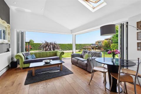 4 bedroom detached house for sale, Chyngton Lane North, Seaford