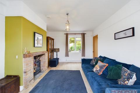 3 bedroom semi-detached house for sale, Cromar Crescent, Rossett, Wrexham