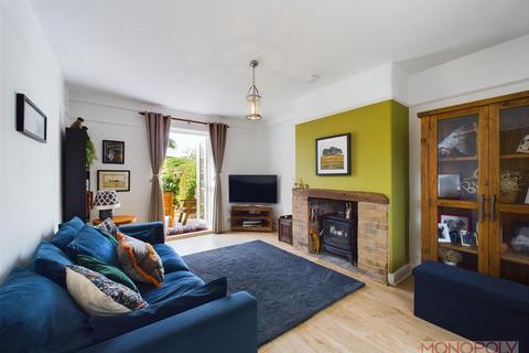 3 bedroom semi-detached house for sale, Cromar Crescent, Rossett, Wrexham