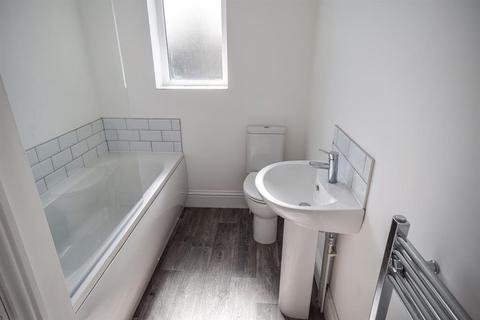 1 bedroom in a house share to rent, Room 3 13 Marlborough Road, Shipley, BD18 3NX