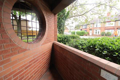 2 bedroom apartment for sale, Armstrong Court, Darlington