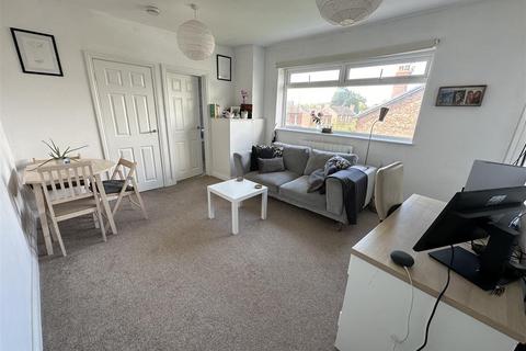 1 bedroom flat for sale, Old Hall Court, Old Hall Road, Sale