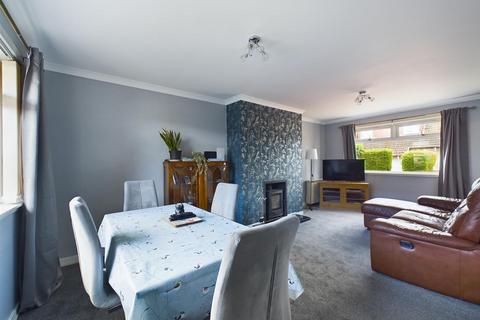 34 Castle Drive, Lochyside, Fort William, PH33 7NS