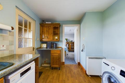 34 Castle Drive, Lochyside, Fort William, PH33 7NS