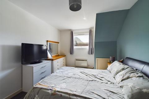 34 Castle Drive, Lochyside, Fort William, PH33 7NS