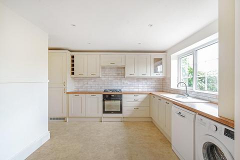 26 Croft Drive, Bramham, Wetherby, LS23 6RJ