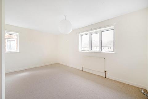 26 Croft Drive, Bramham, Wetherby, LS23 6RJ