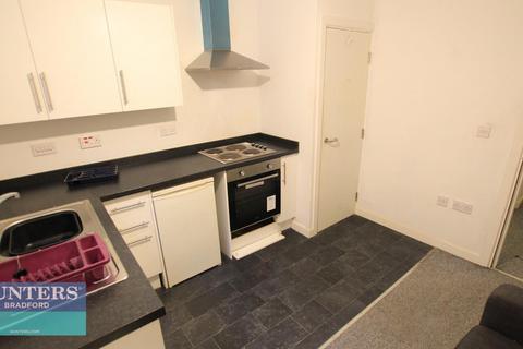 1 bedroom flat to rent, Cheapside Chambers Cheapside, Bradford, West Yorkshire, BD1 4HP