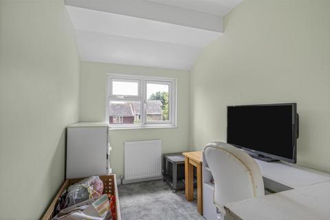 22 Pelham Close, Peacehaven, BN10 8BW