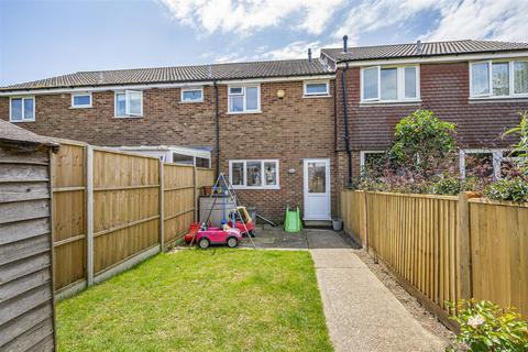 22 Pelham Close, Peacehaven, BN10 8BW
