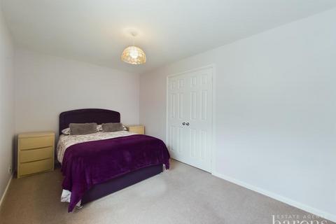 2 bedroom house for sale, Bramble Way, Basingstoke RG24